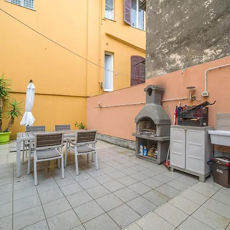 Апартаменты Seaside Vacation Mini